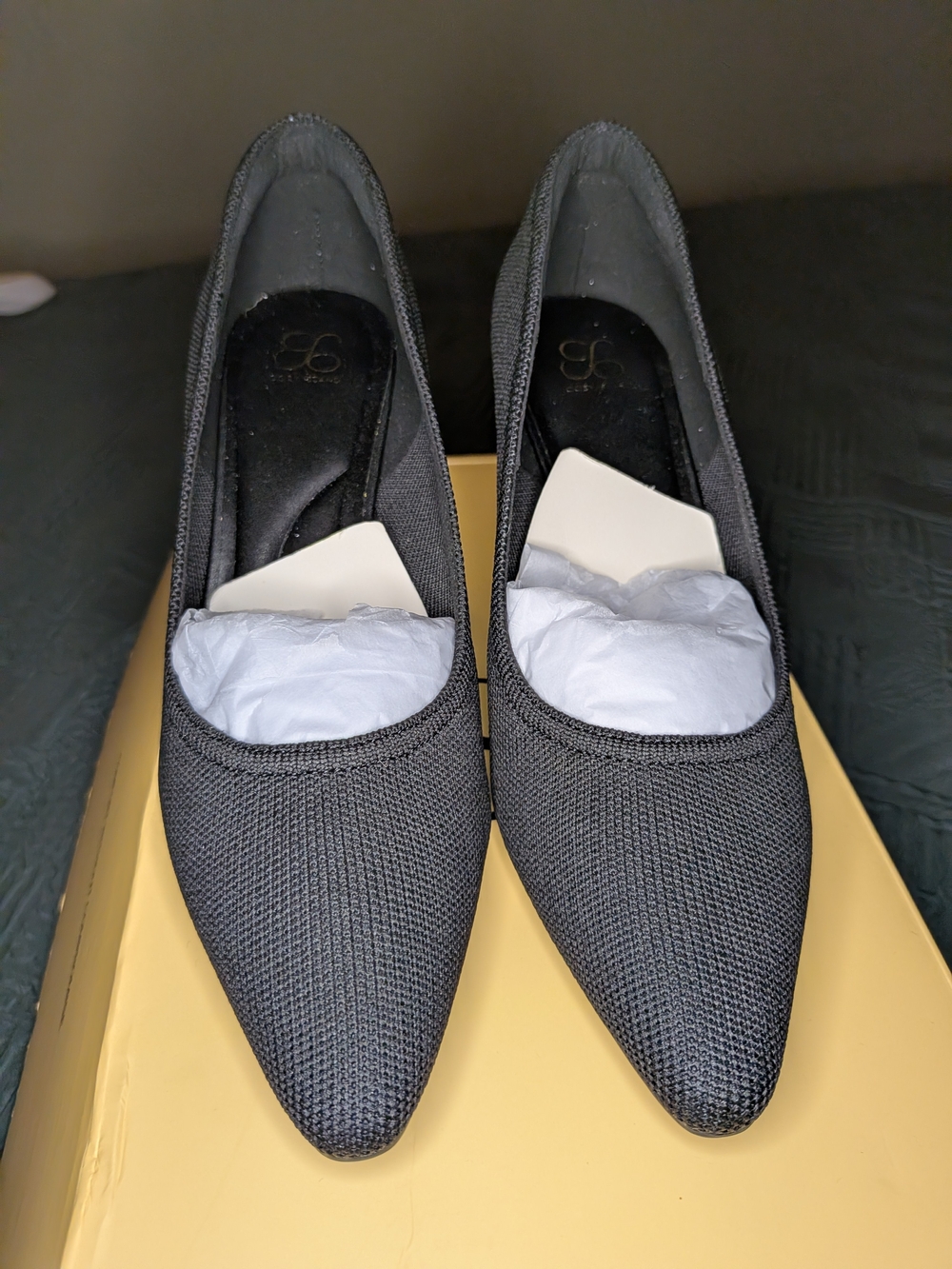 Cosy Island Pointed Toe Pumps